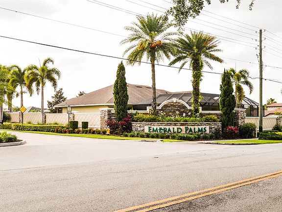 2nd image of 4605 Emerald Palms Dr