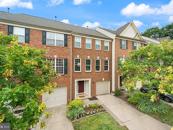 3rd image of 4032 Stonehenge Way