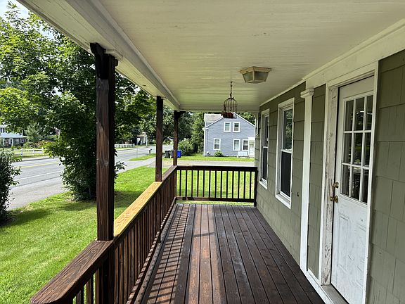 4th image of 69 Meadow St