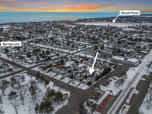 2nd image of 513 Mercer Avenue