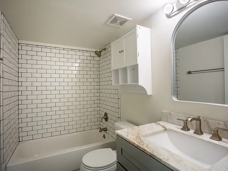 4714 Trousdale Dr — Photo 4