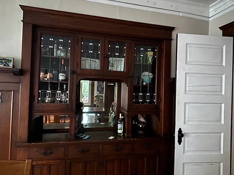 1912 E Newberry Blvd — Photo 2