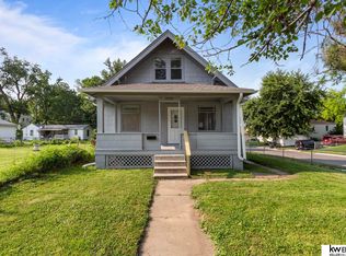 4402 Pratt St, Omaha, NE 68111