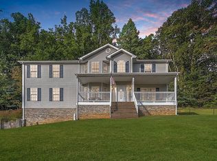 201 Lakeshore Rd, Bluff City, TN 37618