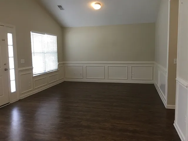 511 Cypress Cv — Photo 5