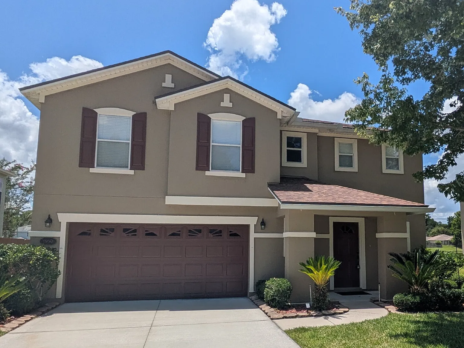 3 bed, 2.5 bath, 2195 sqft, $2,095 — Photo 2