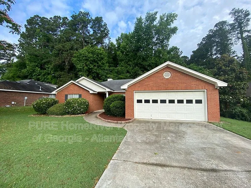 4 bed, 2.0 bath, 1791 sqft, $1,650 — Photo 2