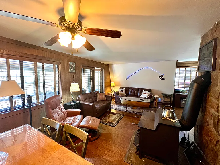544 Cobb Cir — Photo 5
