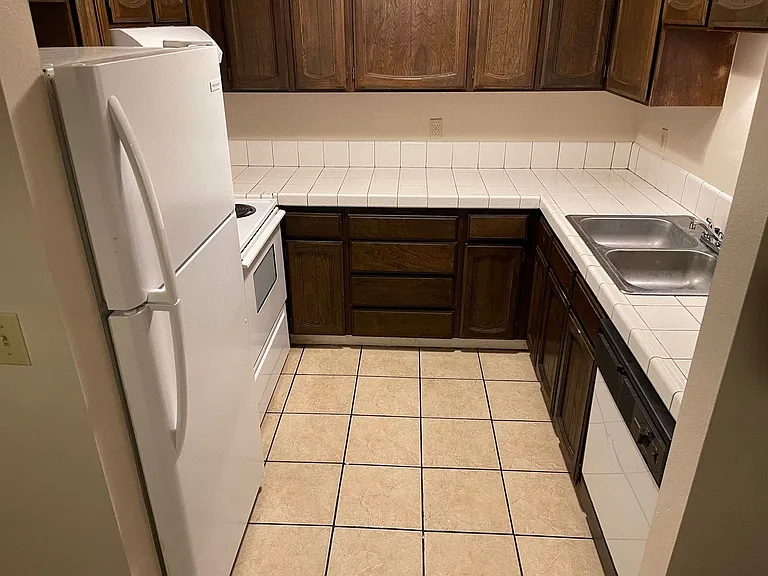 4180 Bristol Ct #G — Photo 5