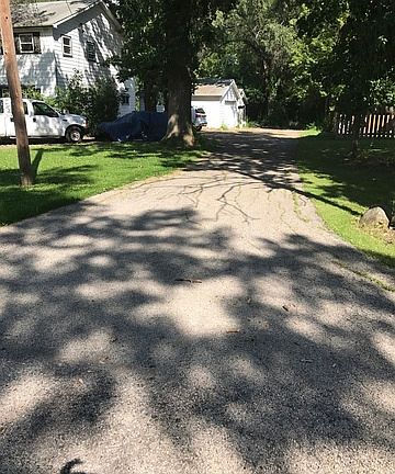3rd image of 37047 N Garrick Ave
