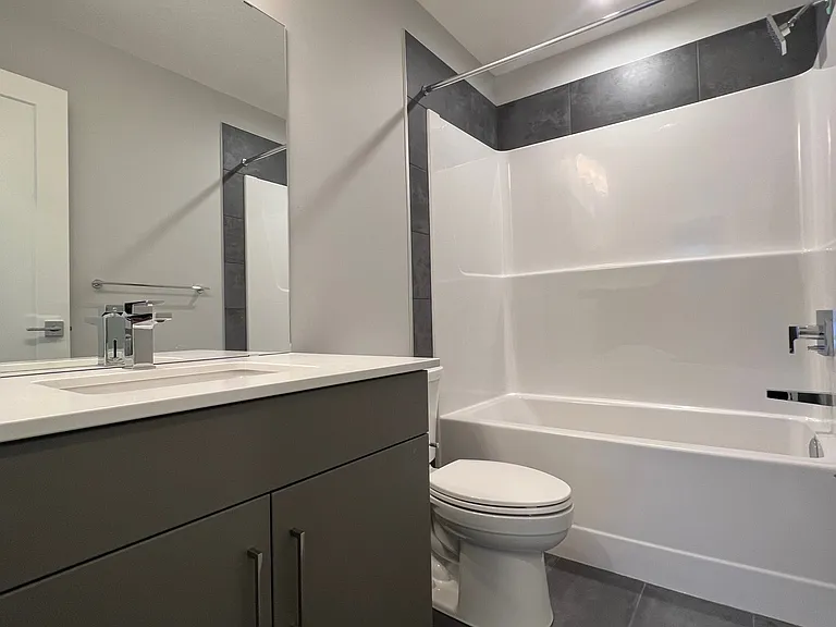1304 Rutherford Rd SW — Photo 10