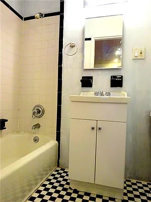 Rented by DSA Realty | media 31