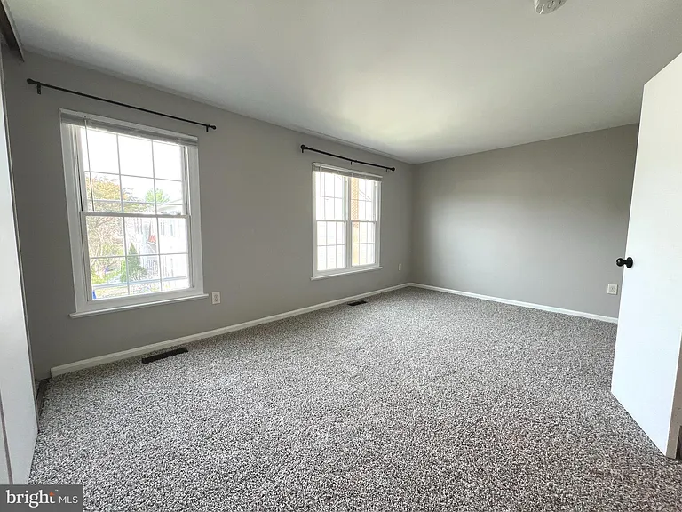 1679 Colonial Way — Photo 11