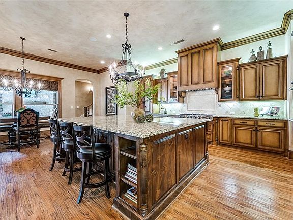 3rd image of 7691 Fernwood Pl