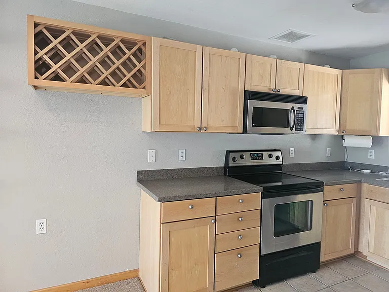 1020 NW Naito Pkwy #N4 — Photo 12