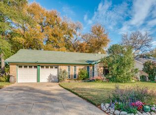 1221 Terrace Trl, Hurst, TX 76053