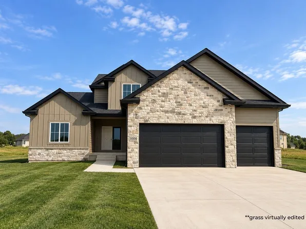 3004 Clearwater Dr, Norwalk, IA 50211