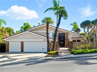 880 N Holly Glen Dr, Long Beach, CA 90815