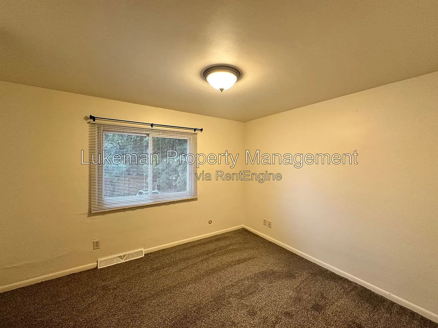 2 bed, 1.0 bath, 756 sqft, $895 — Photo 3