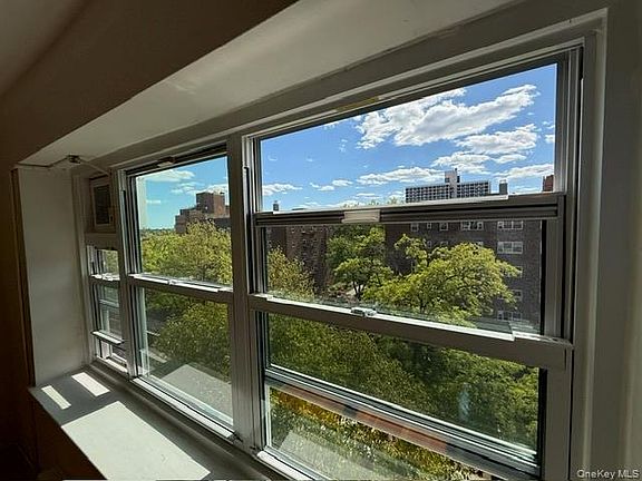 4th image of 43-57 Union Street #6H