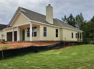 8 Hill Top Cir, Grantville, GA