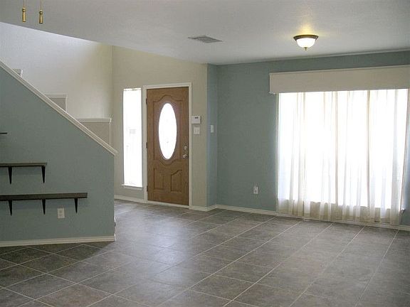 5th image of 300 Masonwood Dr
