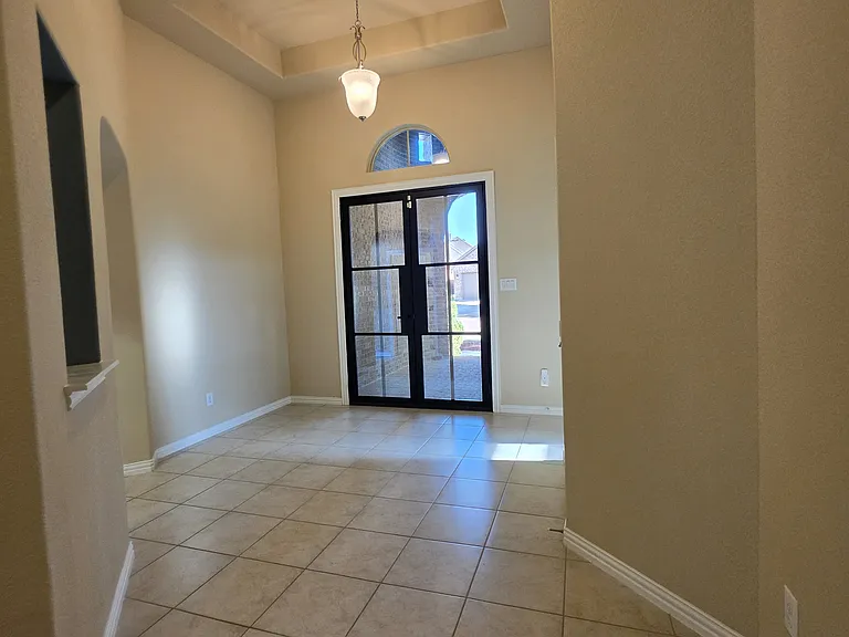 430 Brookdale Dr — Photo 10