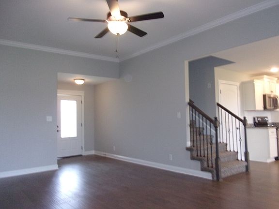 3rd image of 708 Rushville Dr