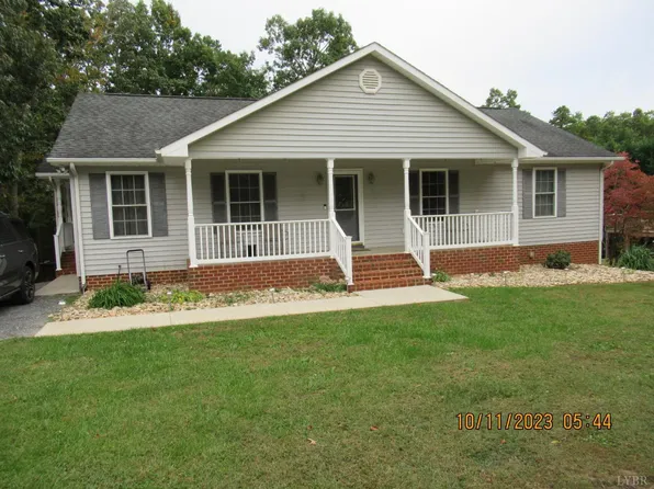1360 Greenhouse Rd, Rustburg, VA 24588