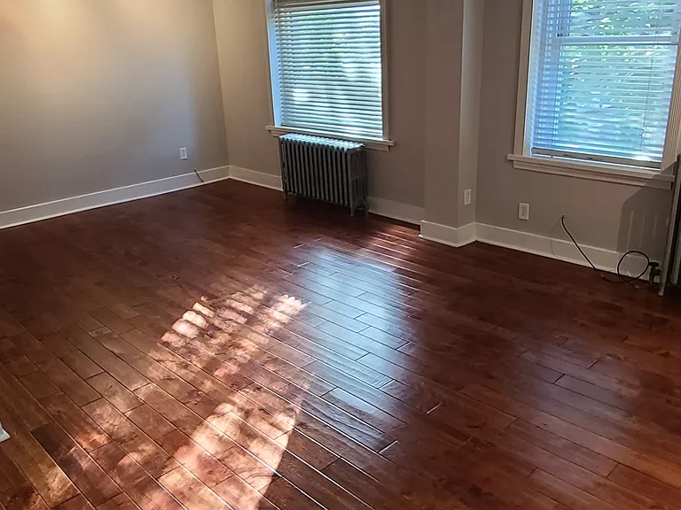 5827 Holden St #3 — Photo 3