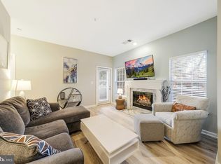 1712 Lake Shore Crest Dr APT 12, Reston, VA 20190