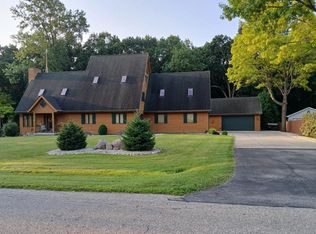 953 97th St, Pleasant Prairie, WI 53158