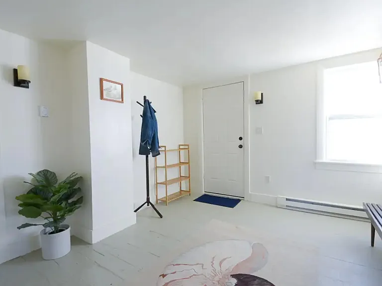 639 West St — Photo 18