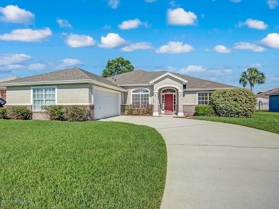 1st image of 23922 Crescent Parke Ct