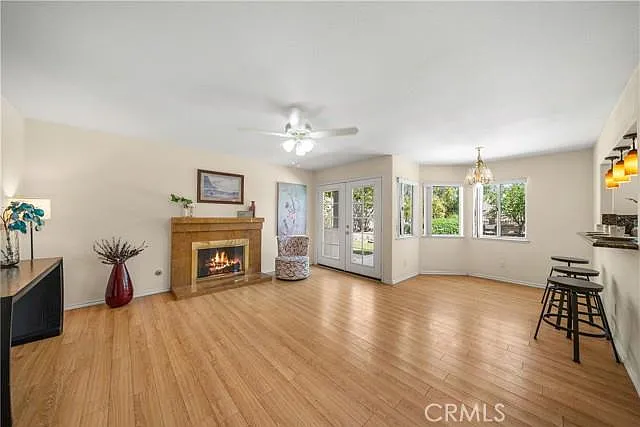 5 bed, 2409 sqft, $4,100 — Photo 3
