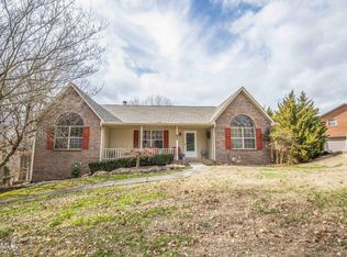 6226 Golden Dr, Morristown, TN 37814