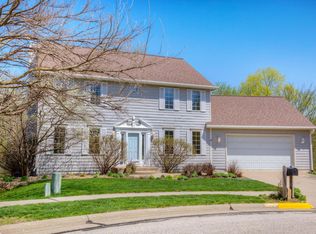 3321 Canterbury Ct, Ames, IA 50014