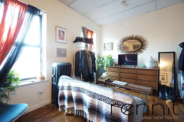 Rented by Rennit Inc. | media 6