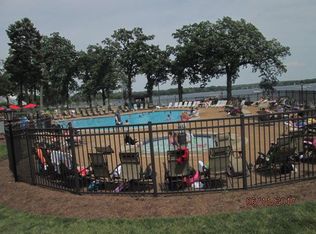 2400 E Geneva St #1801, Delavan, WI 53115