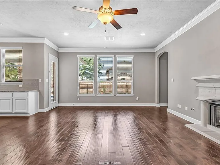 3461 Lockett Hall Cir — Photo 7