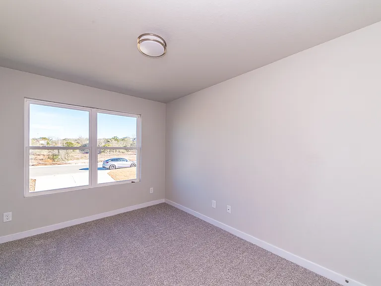 689 Ryan Crossing — Photo 5
