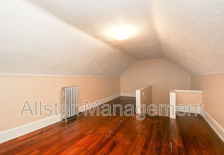 2100 Cottage Grove Dr — Photo 19