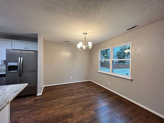 5th image of 6845 Cedarwood Ct