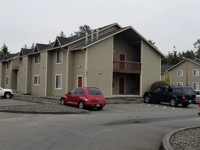1859 Sandpiper Ln #169-176 — Photo 2