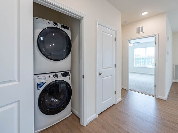 5th image of 5700 Magnolia Chase Way #202