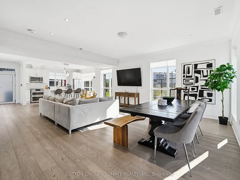 2 Concord Pl — Photo 17