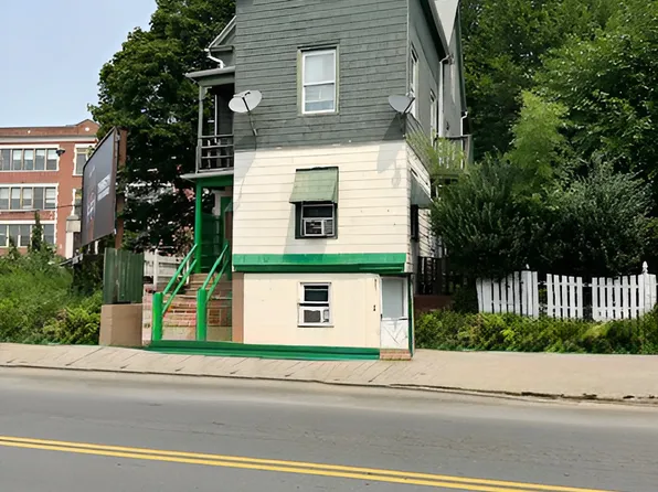 807 East Main Street, Waterbury, CT 06705