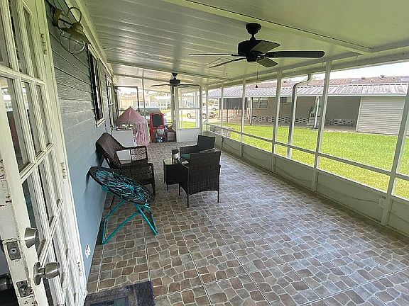 3rd image of 692 Arrow Ln