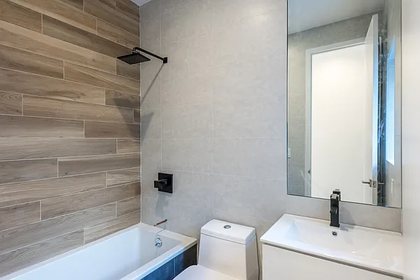 Rented by Nooklyn NYC LLC | media 45