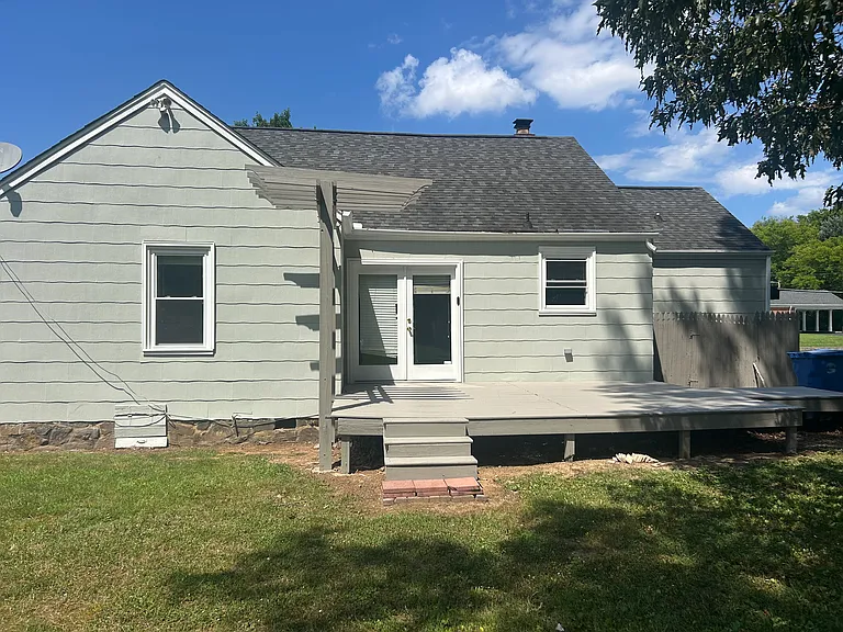 304 Osborne Dr — Photo 12